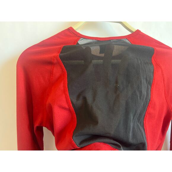 The North Face Top Womens XS
Extra Small Ruby Mesh Back Thumnholes Long Sleeve - Picture 6 of 12